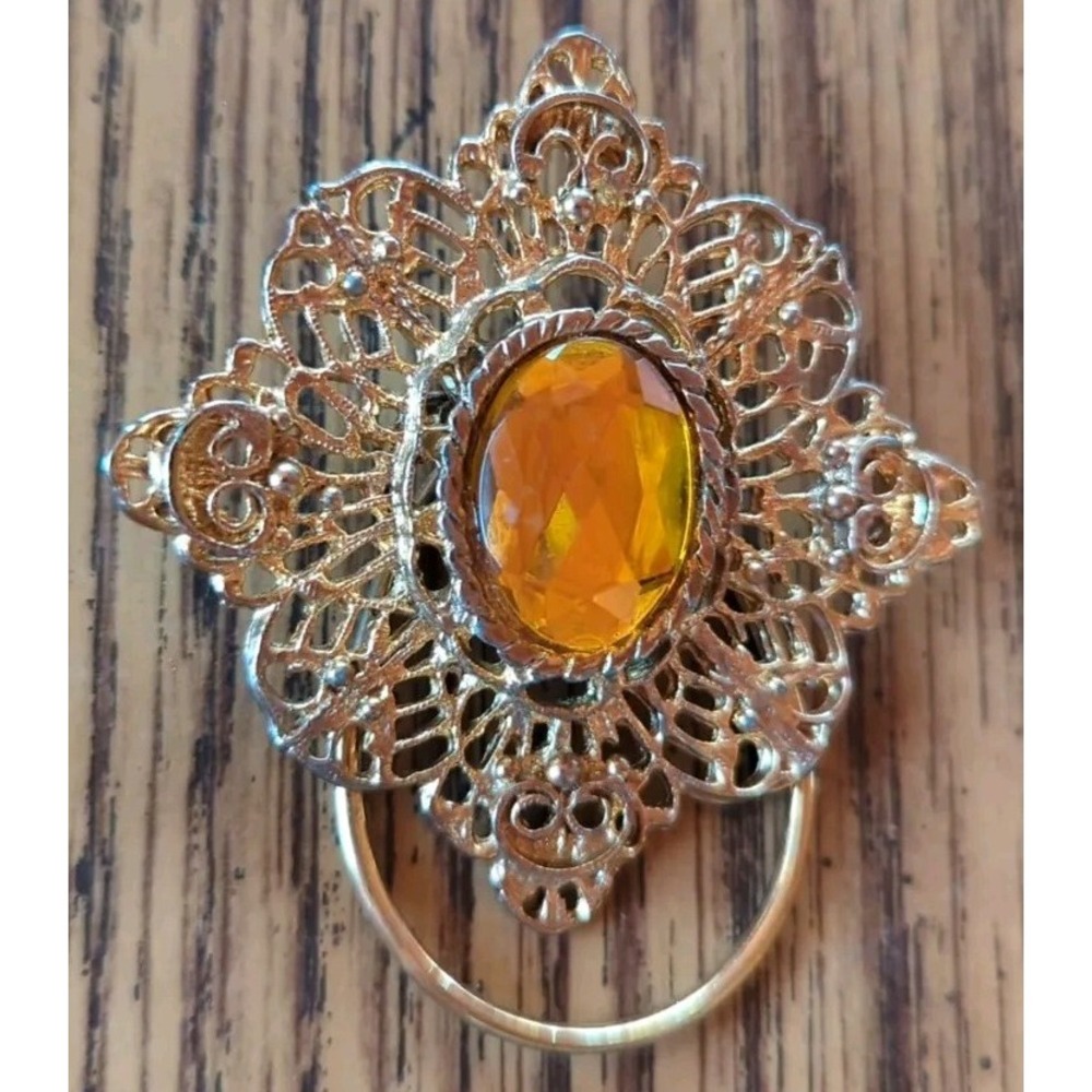 Estate Find! Vintage Scarf Slide Clip Amber Faced Stone Gold Tone Very Ornate 🥰